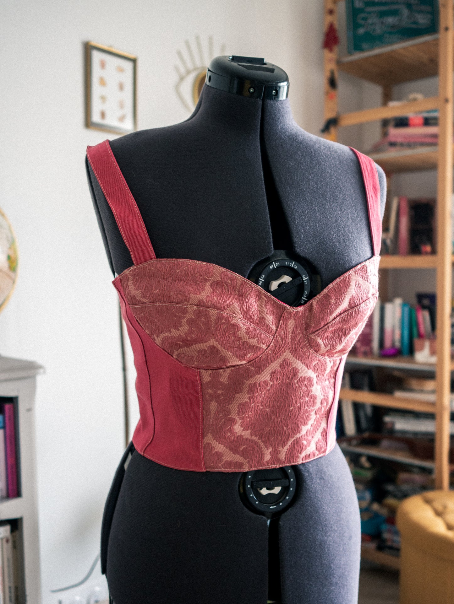 Faux Corset Rose